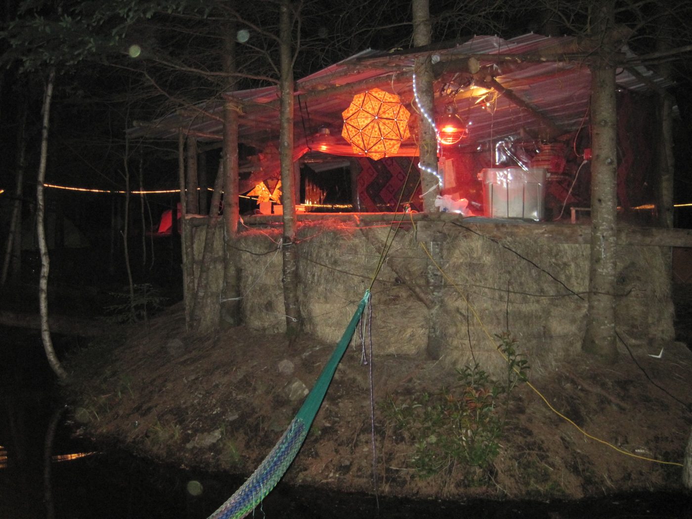 Sundari 2011: the forest stage lit up.