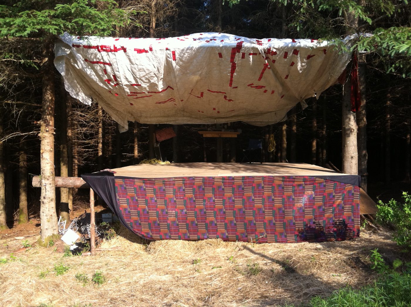 The finished forest stage, with its canvas and its fabric skirt.