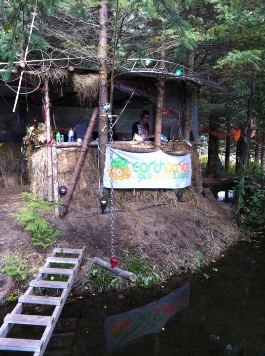2012: the Cherry Island cabin decorated for Earthdance, with its ladder.
