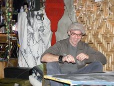 A painter at work, on a Lune Noire night.
